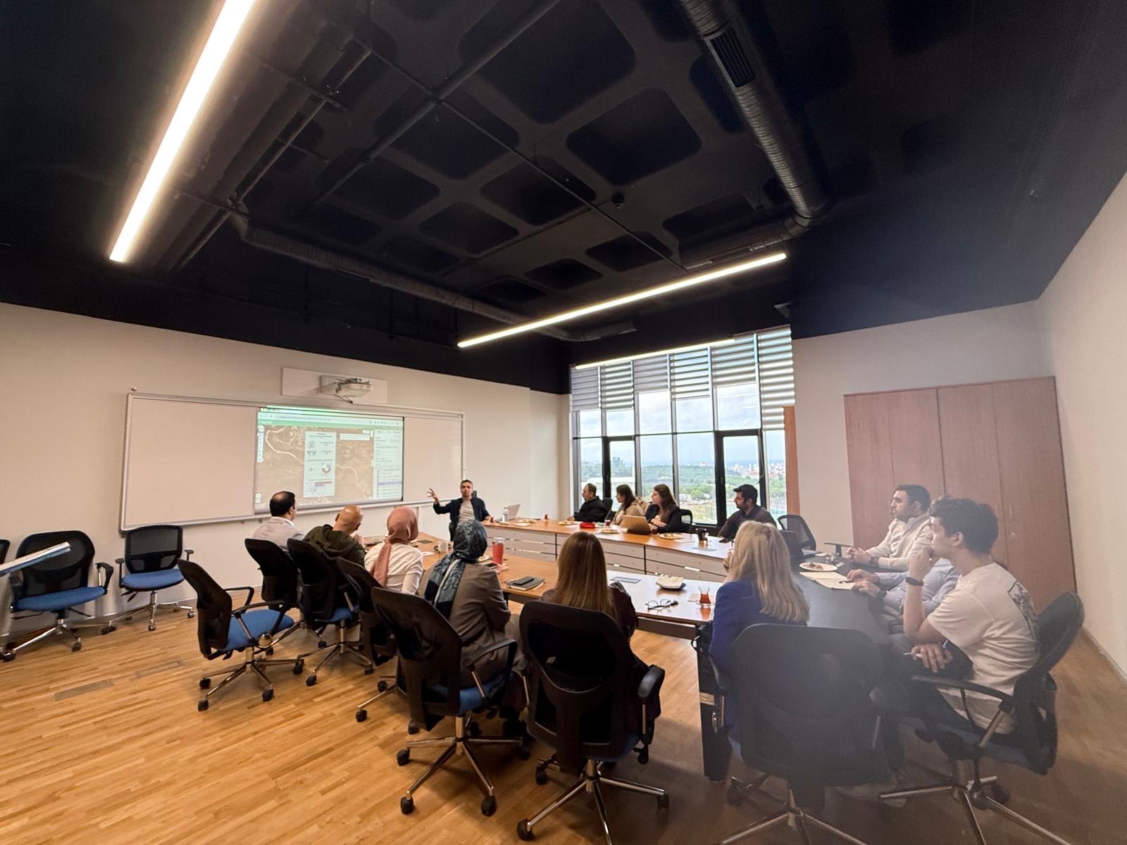 Uİ SEM 2.jpeg (209 KB)